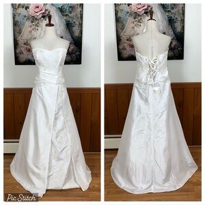 Beautiful Modern Maids Satin Twill Corset Wedding Gown!